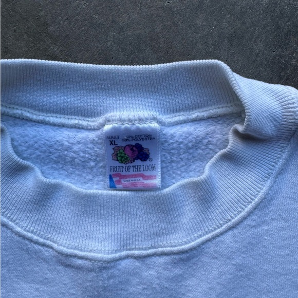 Vintage 90’s Boxy Crewneck - Picture 4 of 5